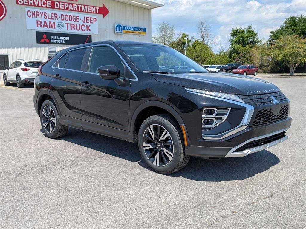 New 2025 Mitsubishi Eclipse Cross SE image 3