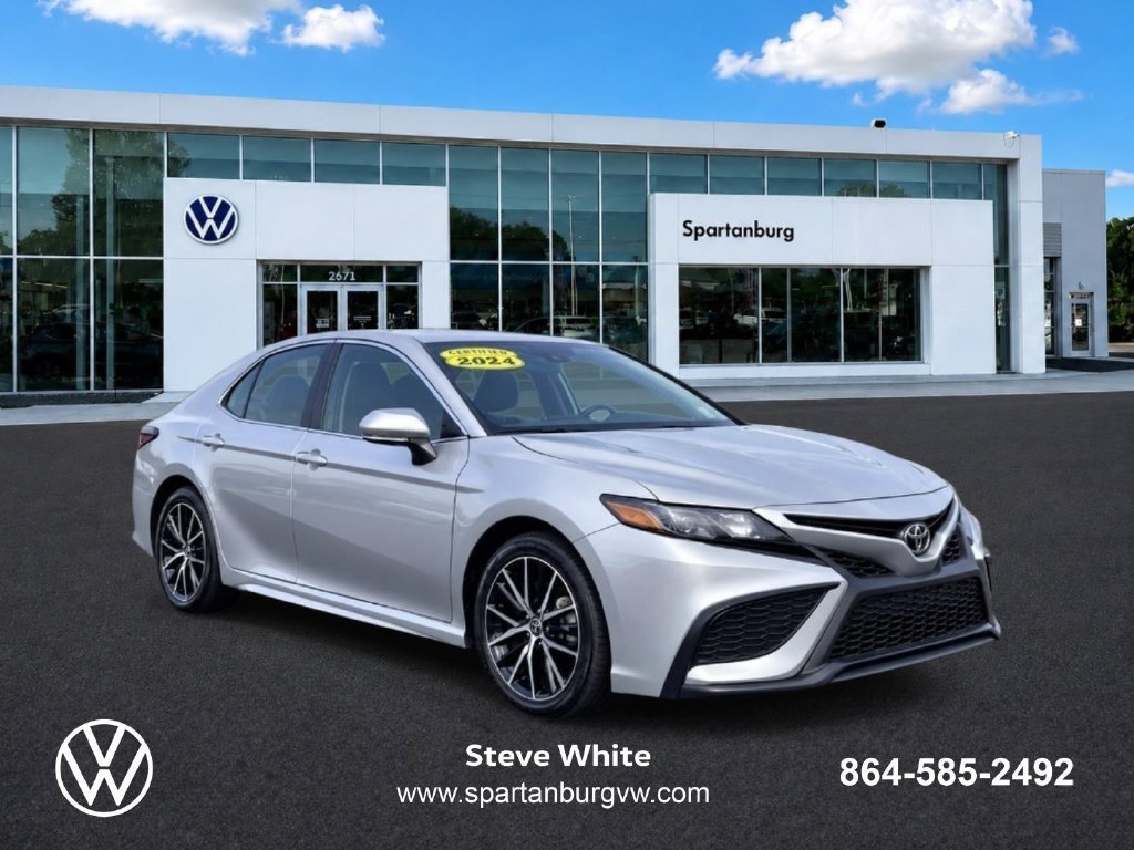 Used 2024 Toyota Camry SE