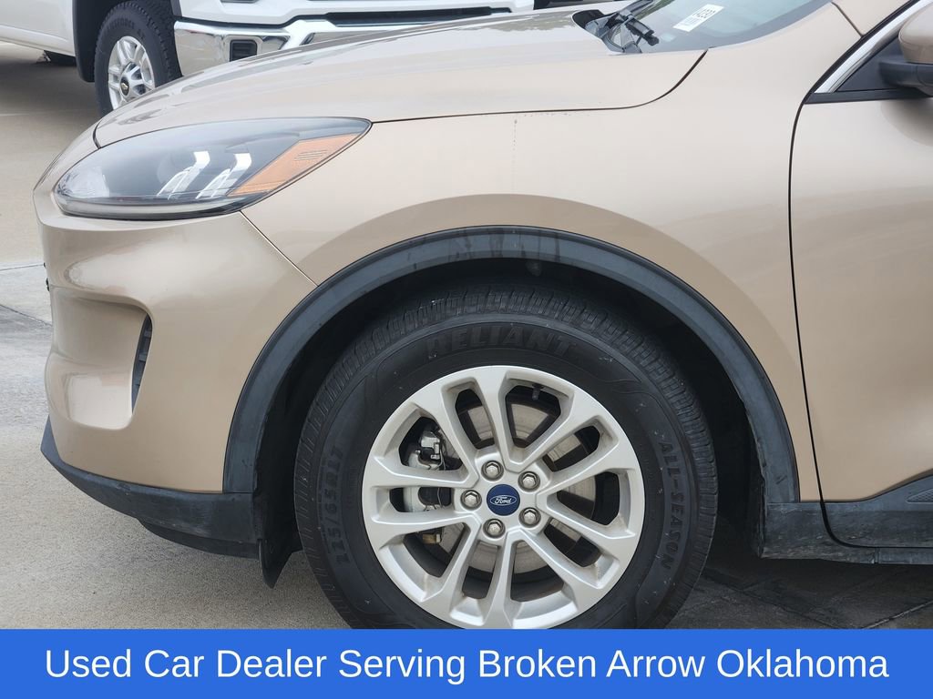 Used 2021 Ford Escape SE w/ Convenience Package image 9