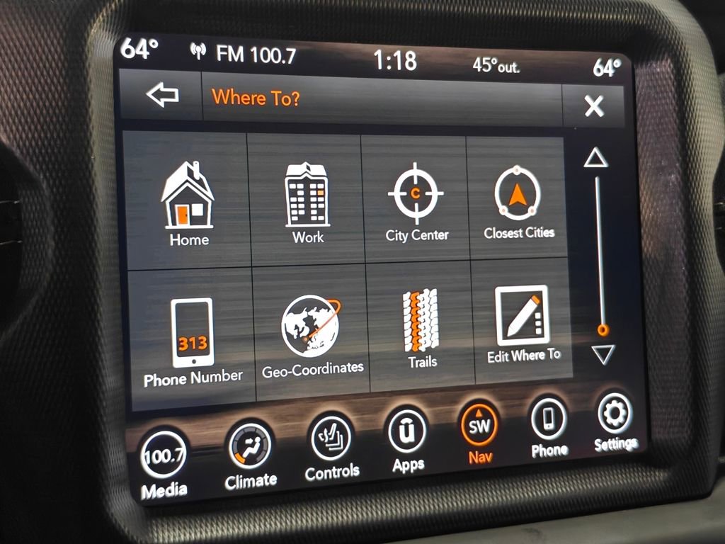 Used 2020 Jeep Wrangler Unlimited Sahara AWD/4WD image 35