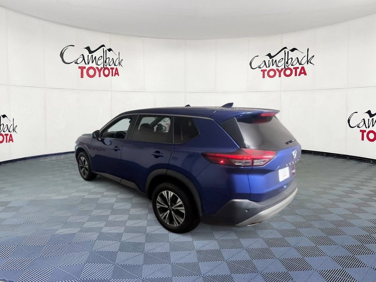 Used 2022 Nissan Rogue SV AWD/4WD image 8