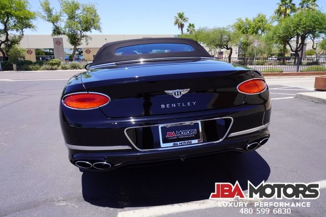 Used 2022 Bentley Continental GT image 33