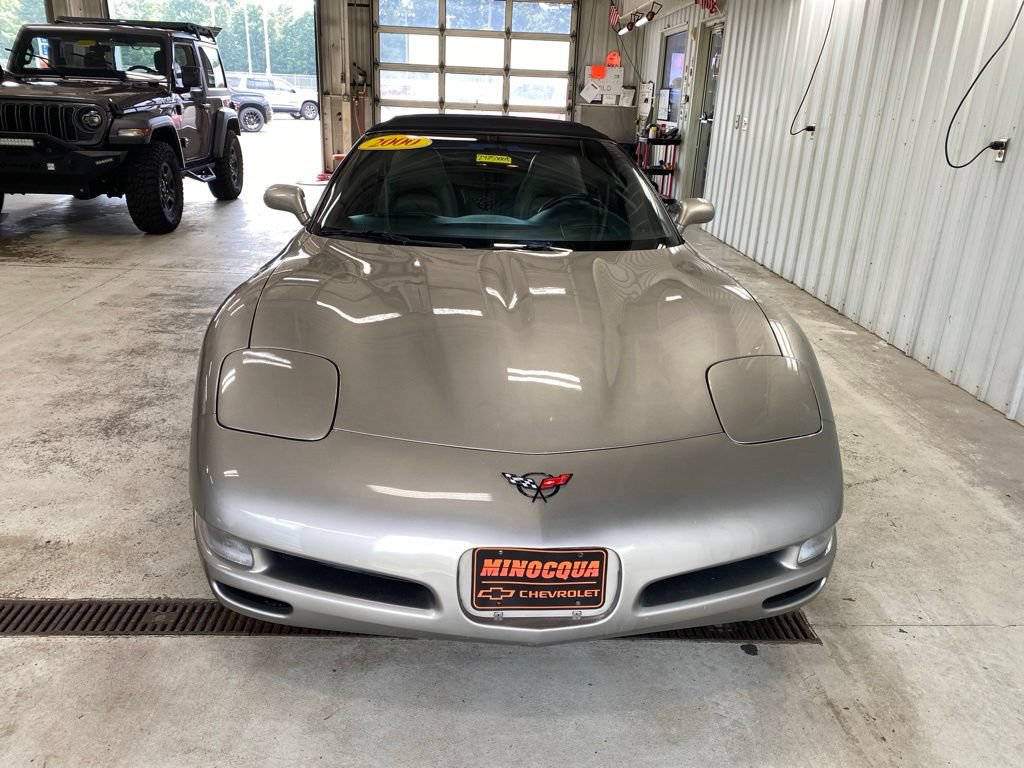 Used 2000 Chevrolet Corvette Convertible w/ Performance Handling Pkg RWD image 6