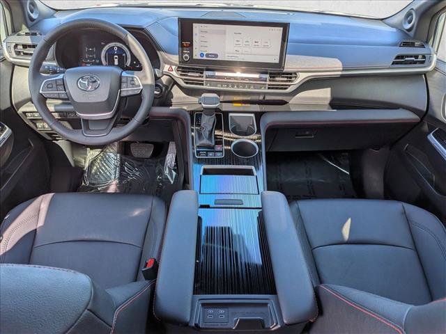 Used 2026 Toyota Sienna XSE AWD/4WD image 16