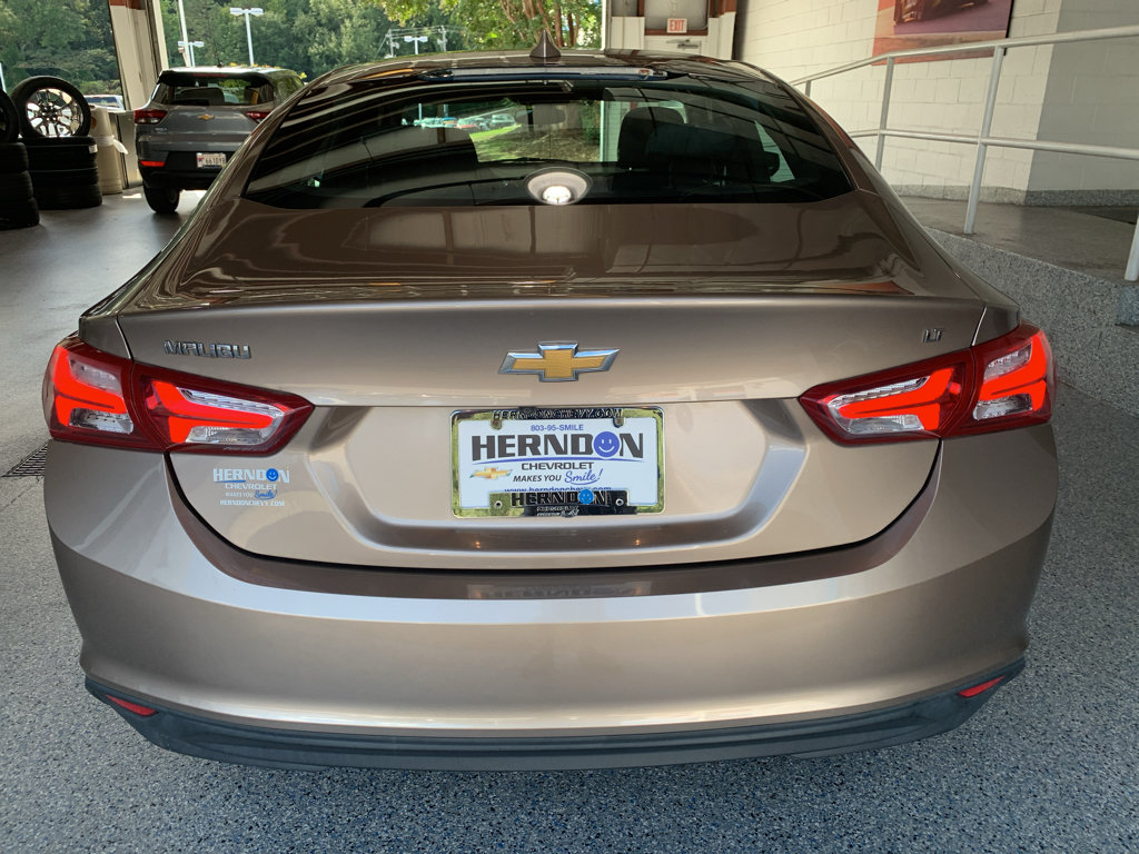 Used 2019 Chevrolet Malibu LT FWD image 7