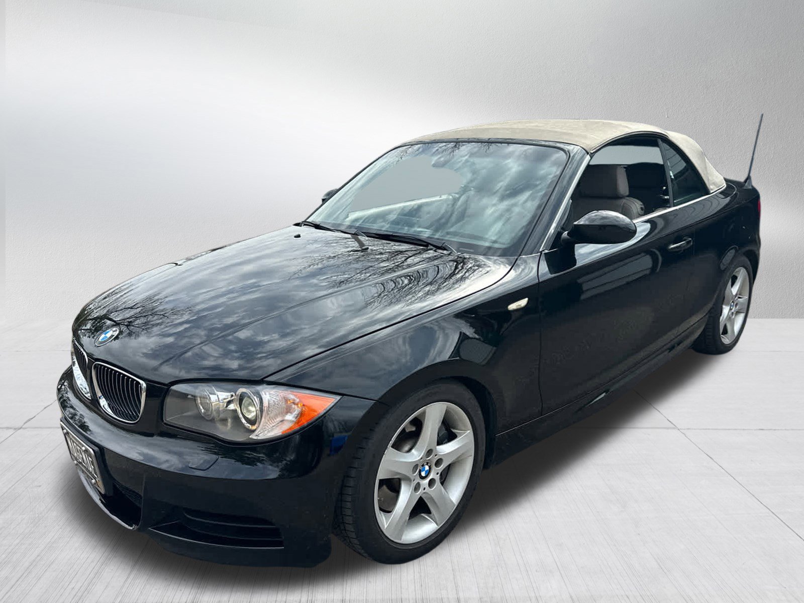 Used 2008 BMW 135i Convertible image 5