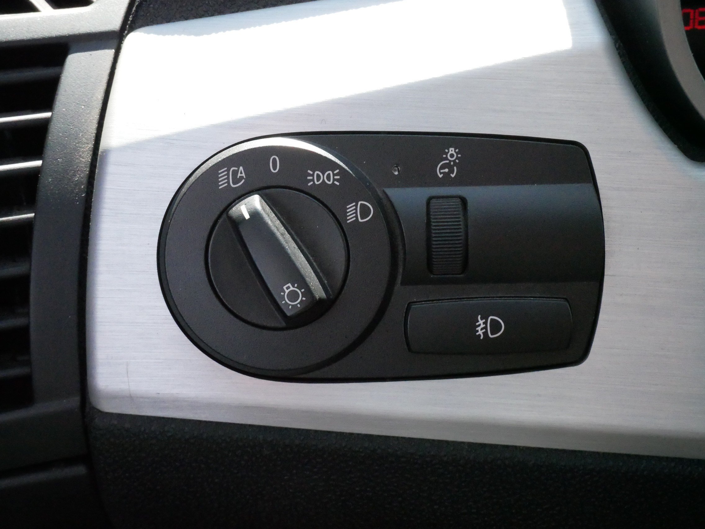 Used 2006 BMW Z4 3.0i RWD image 26