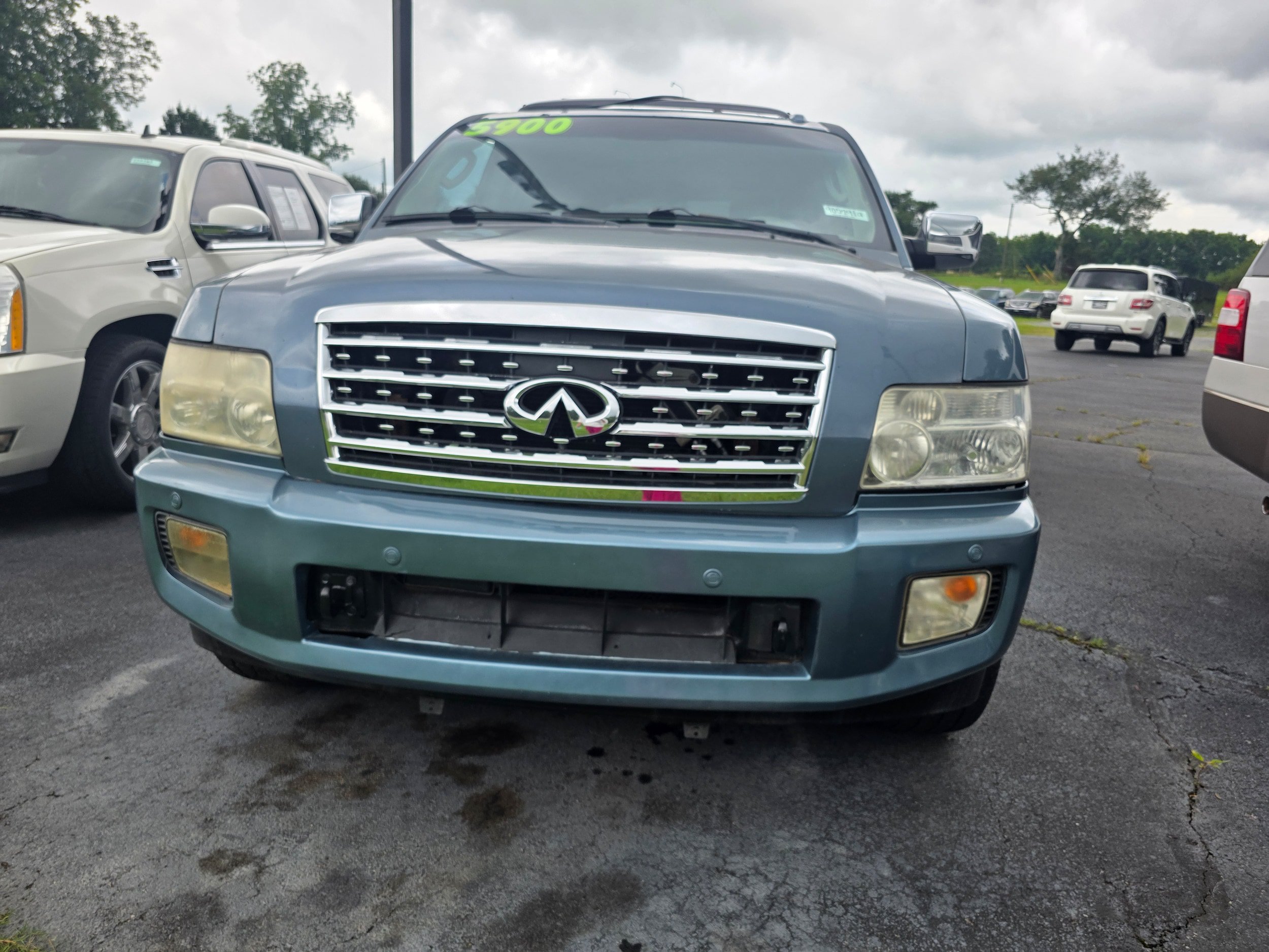 Used 2008 INFINITI QX56 4WD w/ Technology Pkg image 2