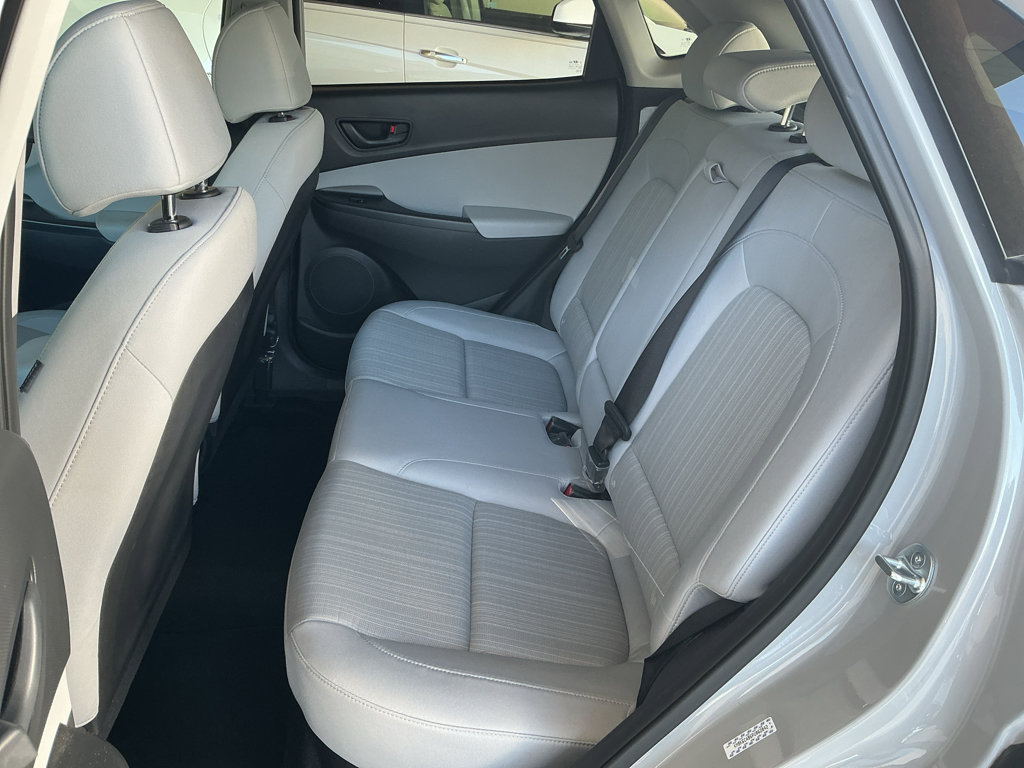 Certified 2023 Hyundai Kona SEL AWD/4WD image 12