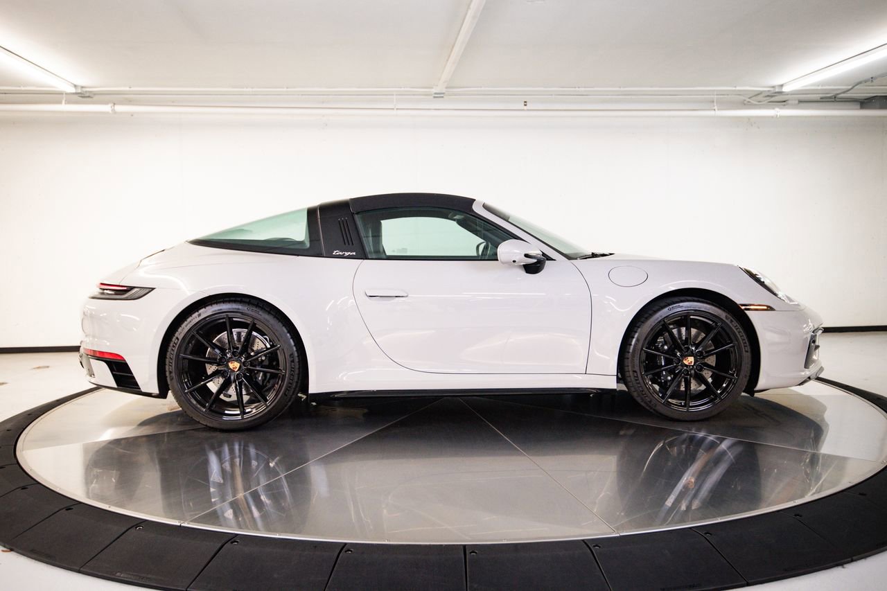 Certified 2024 Porsche 911 Targa 4S AWD/4WD image 8