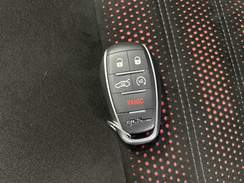 Used 2024 Alfa Romeo Tonale Veloce image 33