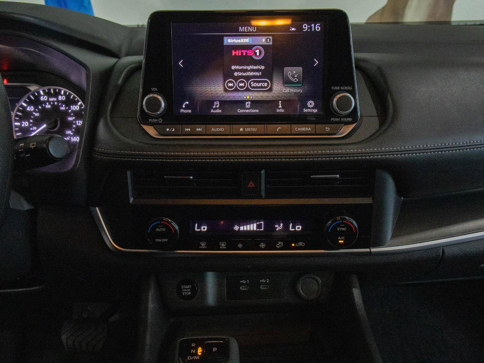 Used 2024 Nissan Rogue SV FWD image 4