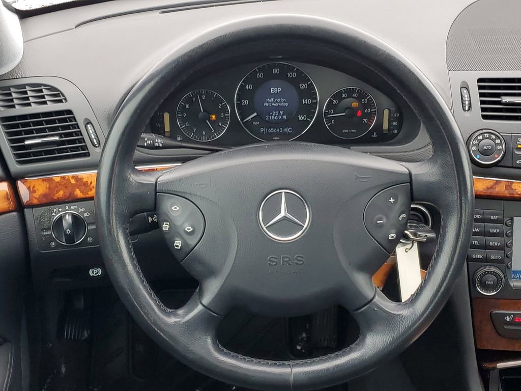 Used 2006 Mercedes-Benz E 350 4MATIC Sedan image 24