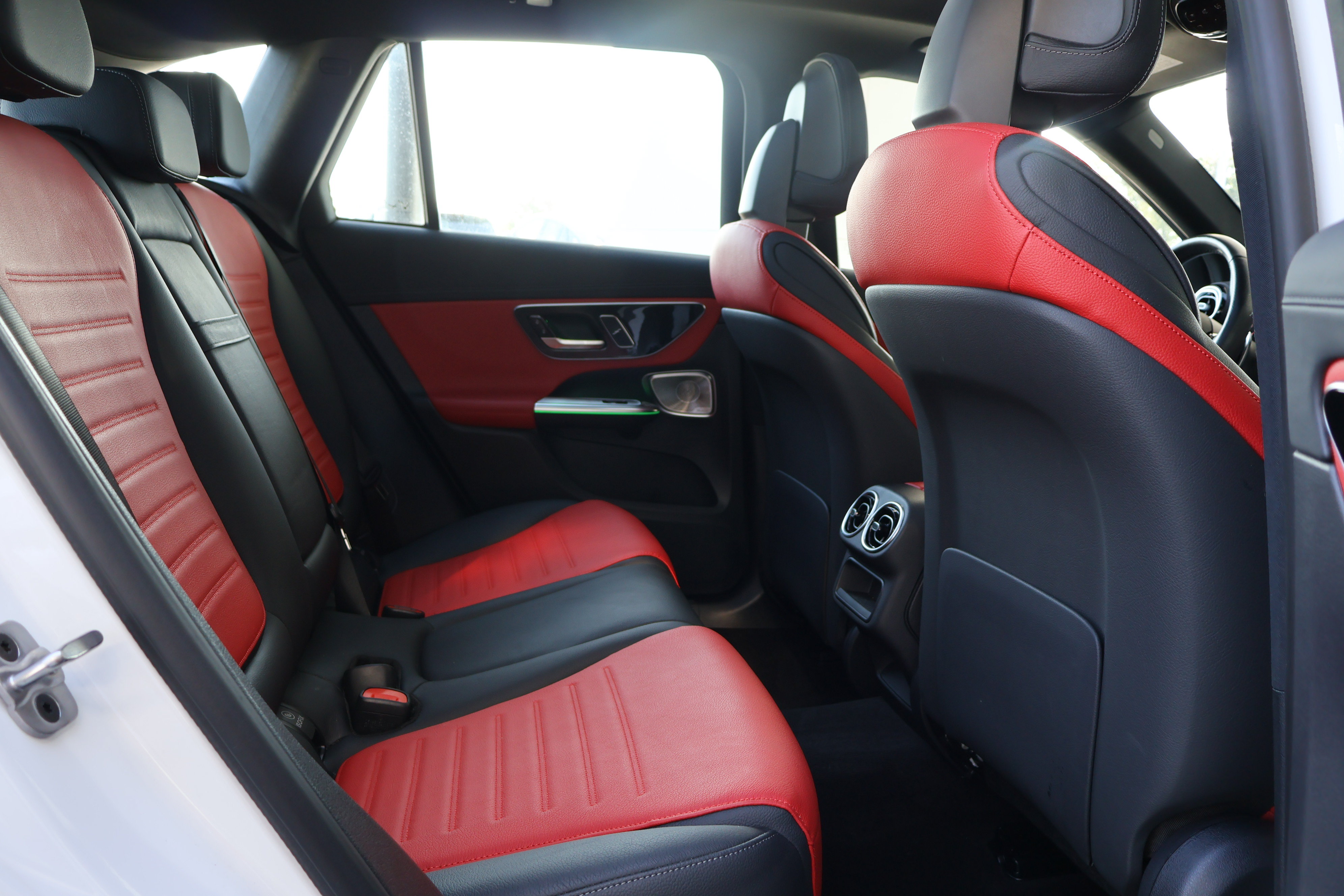 Certified 2024 Mercedes-Benz GLC 43 AMG 4MATIC image 27