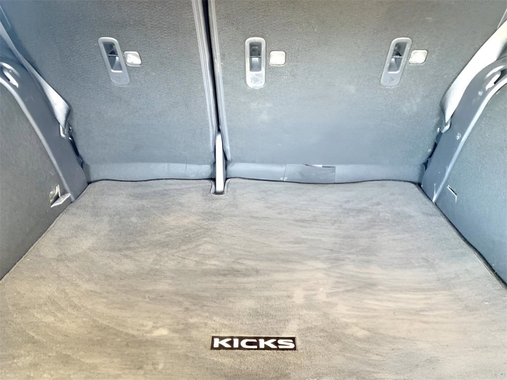 Used 2024 Nissan Kicks S image 21