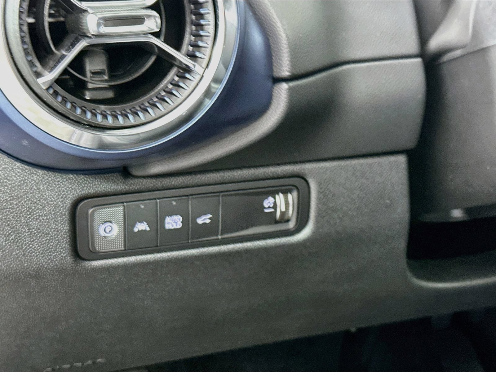 New 2026 Chevrolet Equinox EV LT w/ Active Safety Package 3 FWD image 11