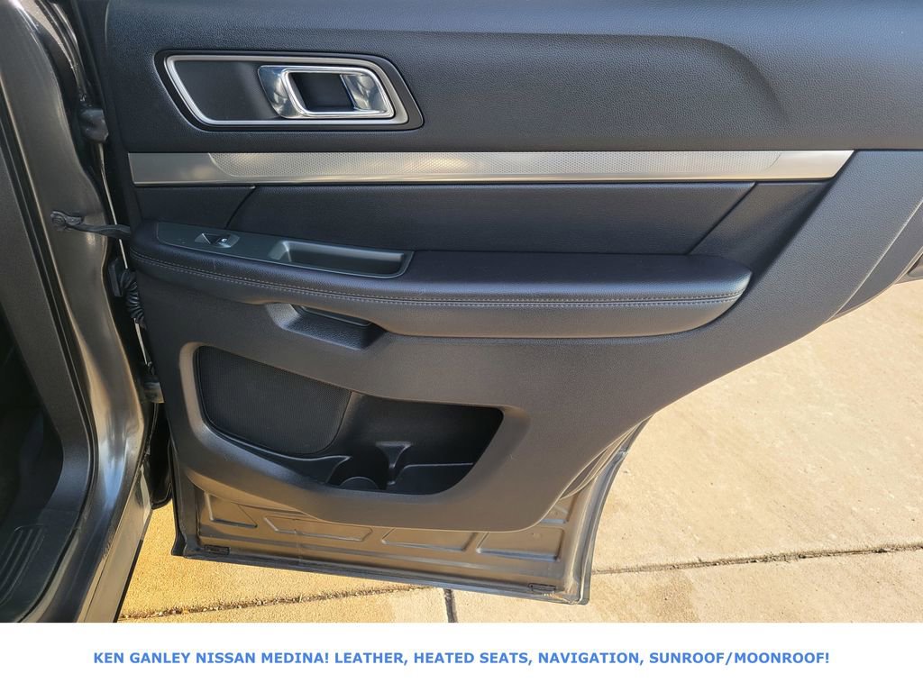 Used 2018 Ford Explorer XLT w/ Equipment Group 202A image 53
