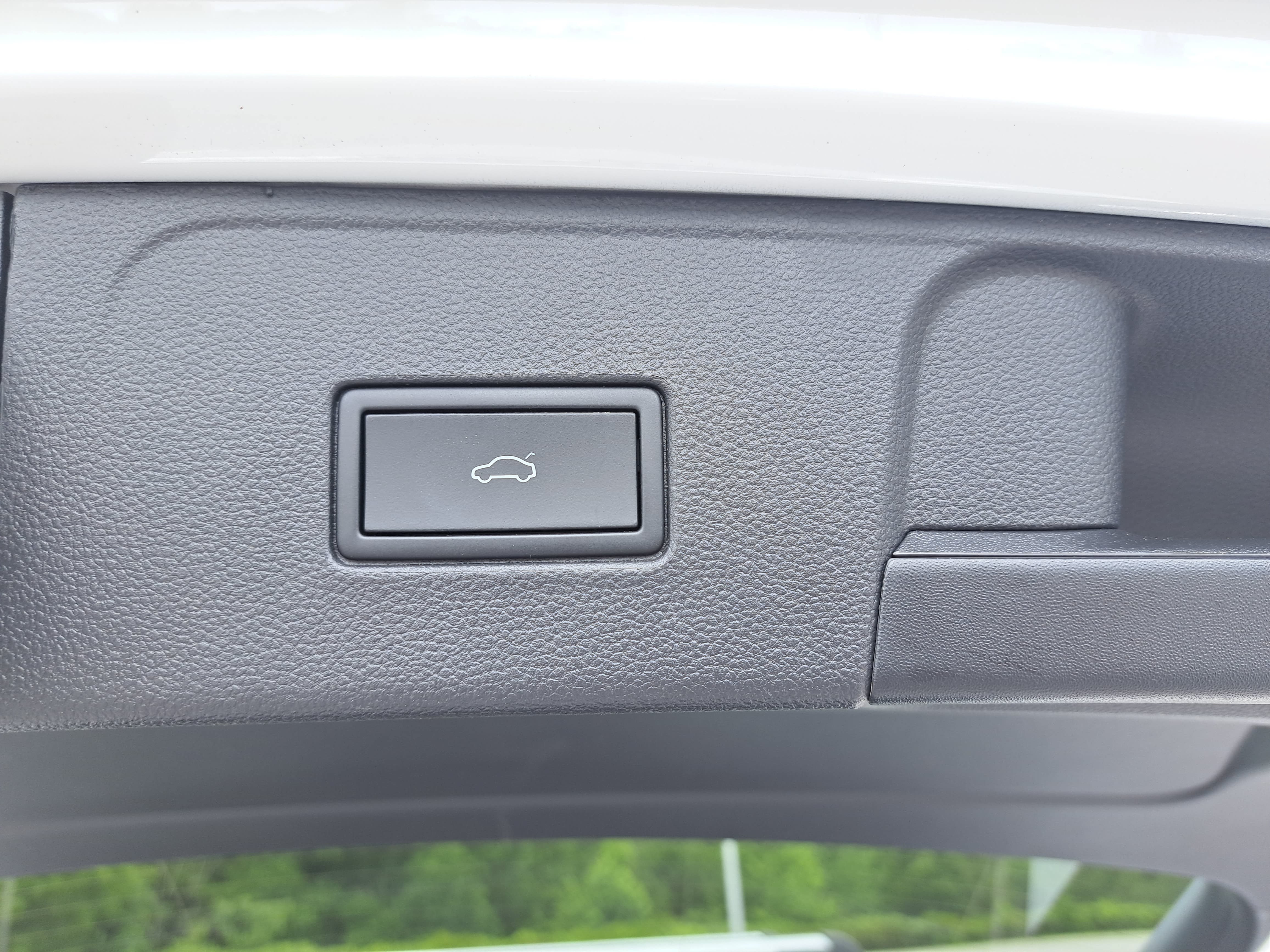 Used 2023 Volkswagen Atlas SEL Premium AWD/4WD image 14