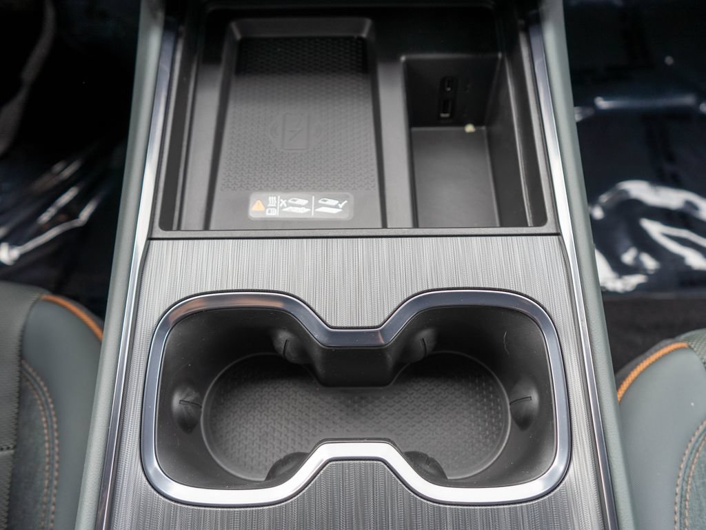 New 2026 GMC Acadia AT4 AWD/4WD image 29