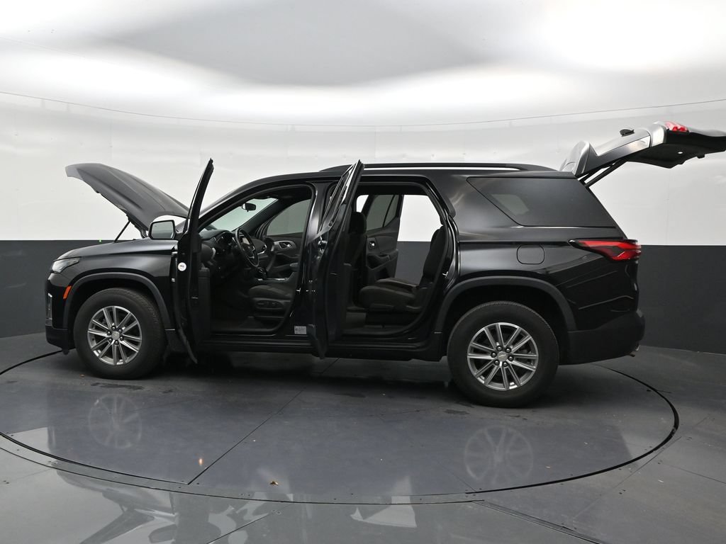 Used 2023 Chevrolet Traverse LT FWD image 29
