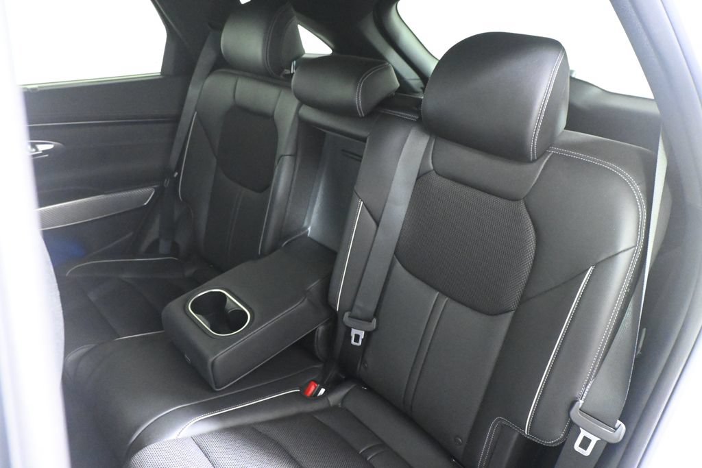 Used 2023 Genesis GV70 2.5T w/ Sport Prestige Package AWD/4WD image 4