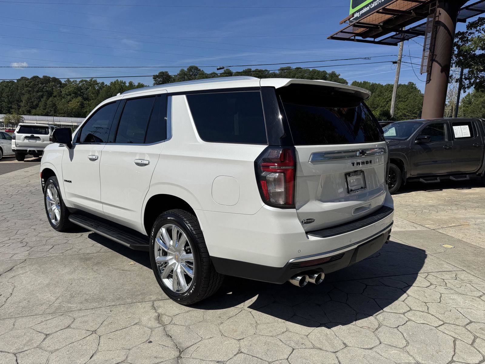 Used 2021 Chevrolet Tahoe High Country AWD/4WD image 12