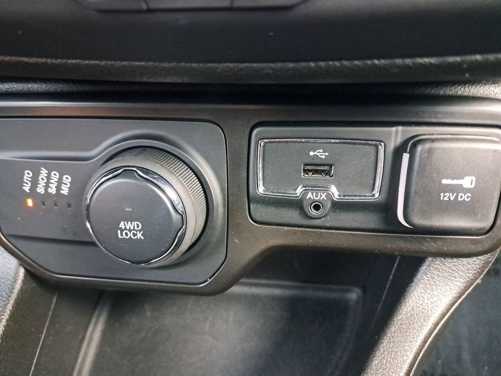 Used 2022 Jeep Renegade Latitude image 24