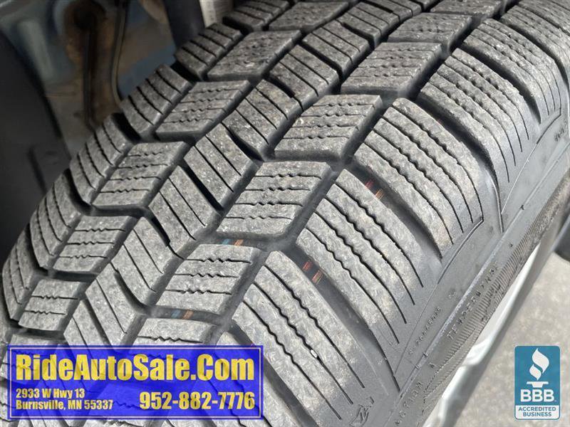 Used 2017 Volkswagen Tiguan S image 32