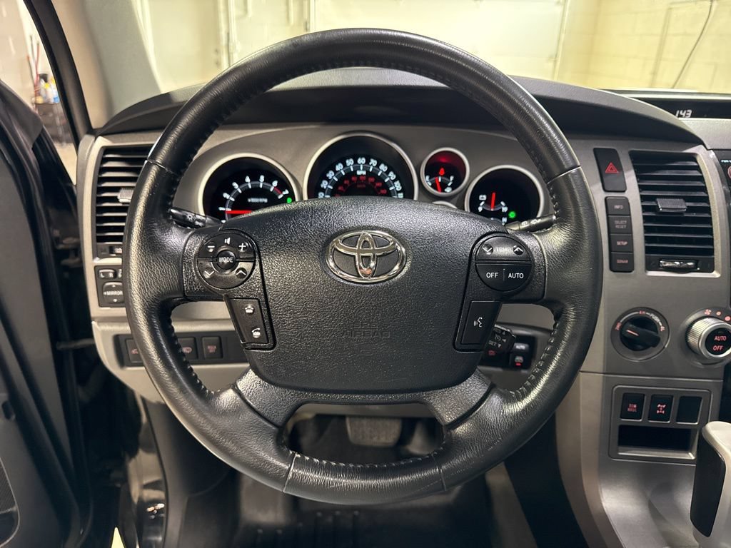 Used 2011 Toyota Sequoia Limited AWD/4WD image 11