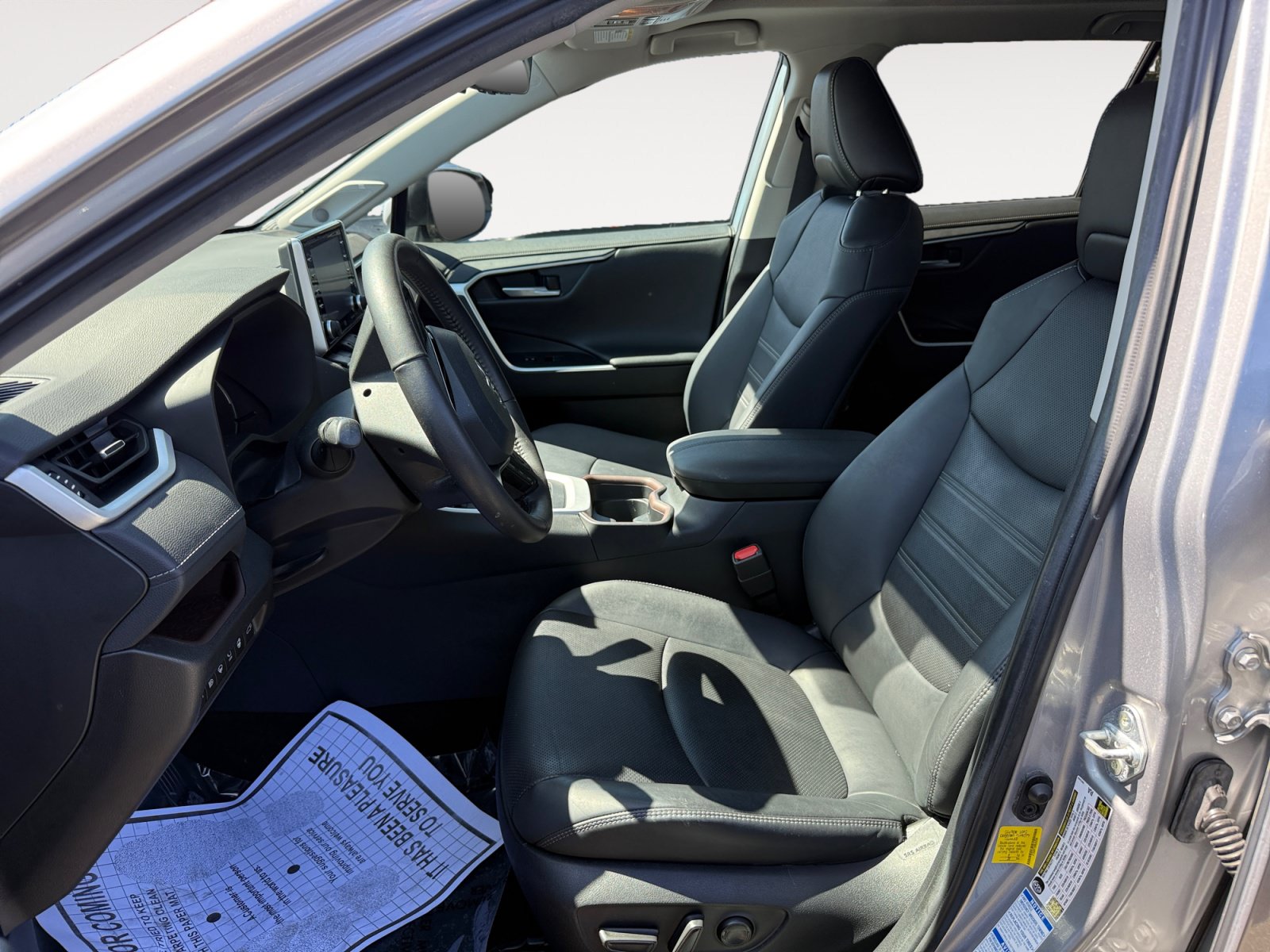 Used 2021 Toyota RAV4 Limited AWD/4WD image 10