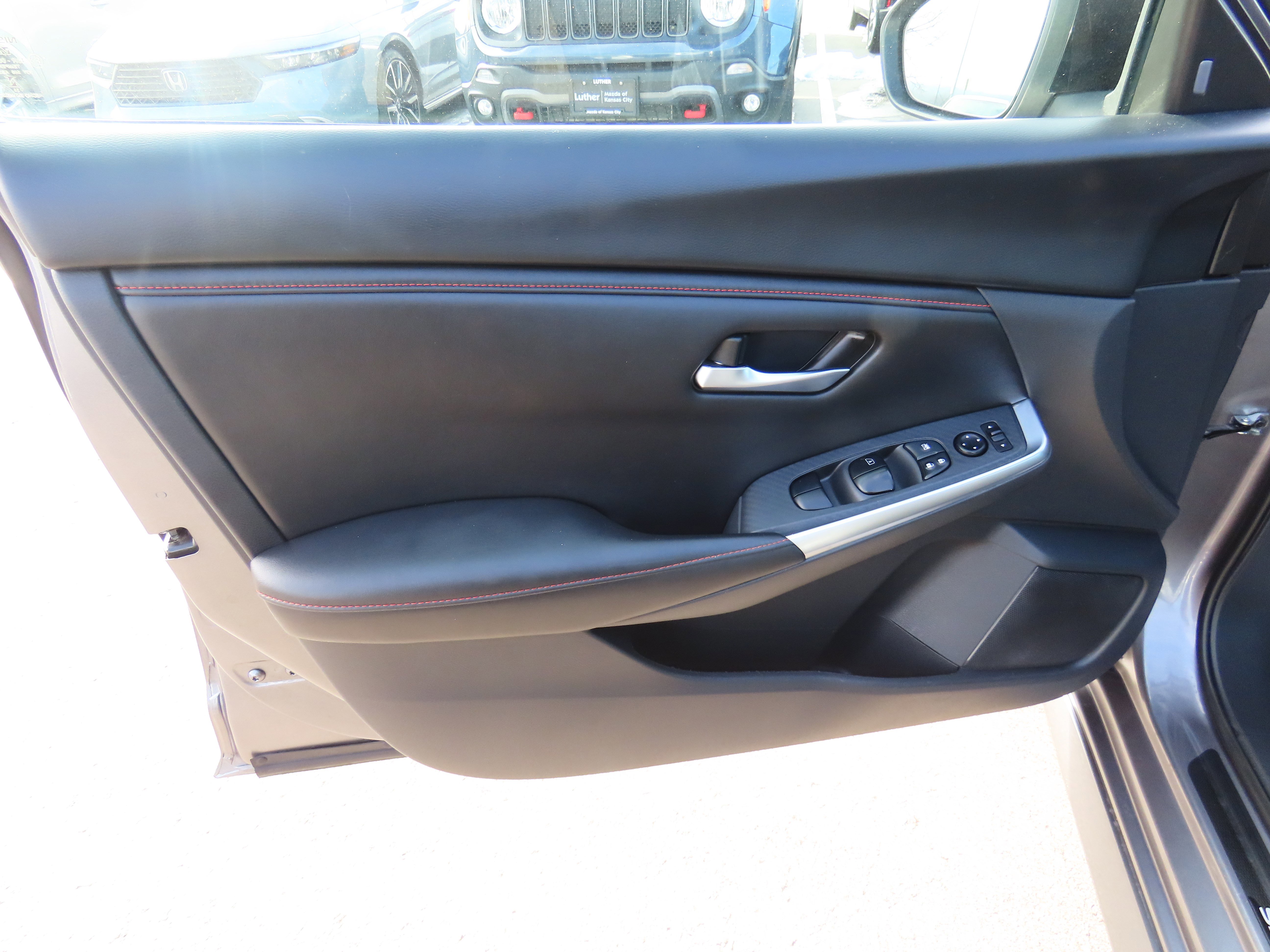 Used 2024 Nissan Sentra SR image 19