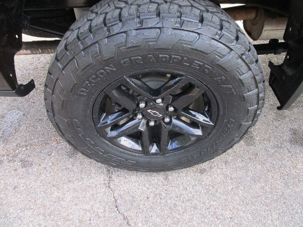 Used 2019 Chevrolet Silverado 1500 Custom Trail Boss w/ Custom Convenience Package image 14