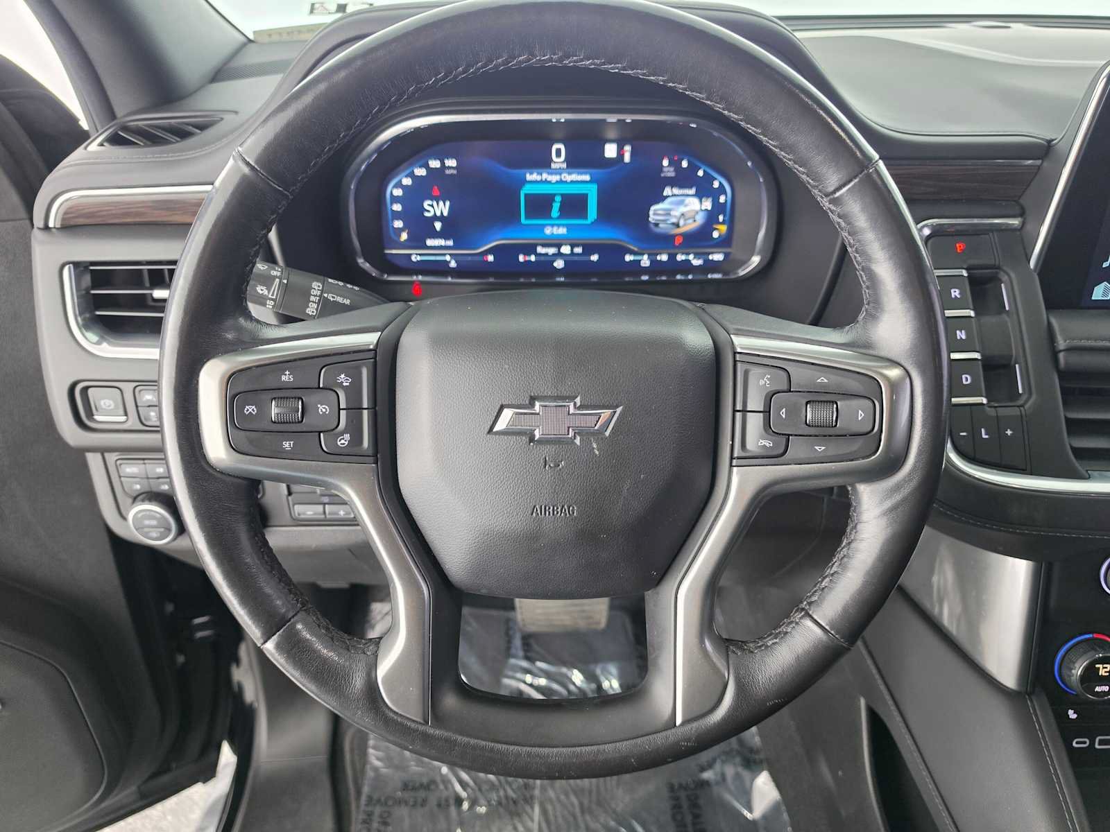 Used 2022 Chevrolet Tahoe Z71 w/ Z71 Off-Road Package AWD/4WD image 24
