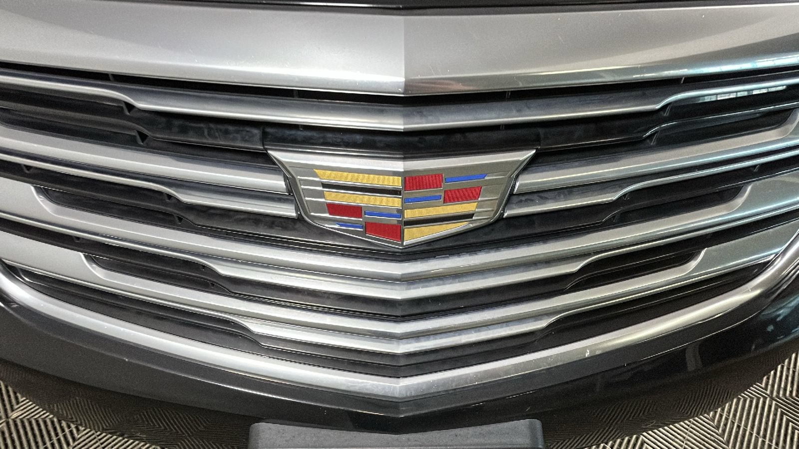 Used 2017 Cadillac XT5 Luxury AWD/4WD image 10