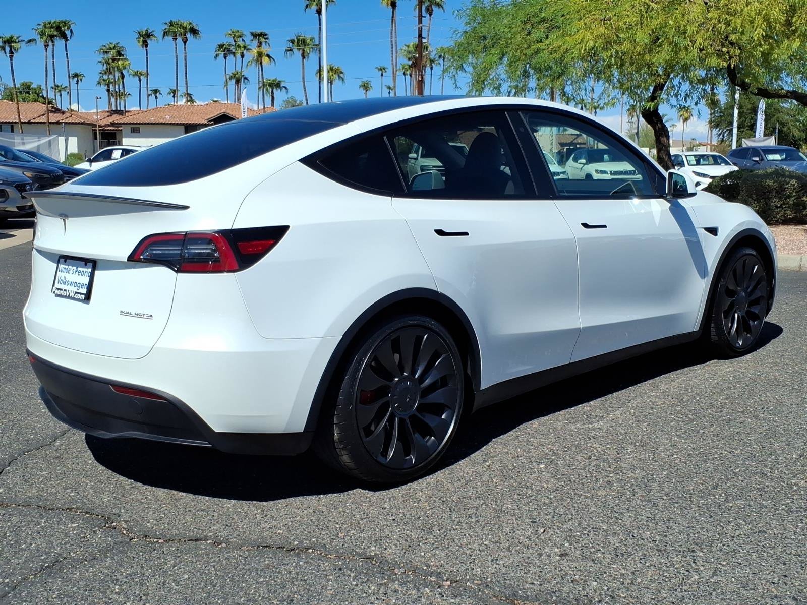 Used 2023 Tesla Model Y Performance AWD/4WD image 7