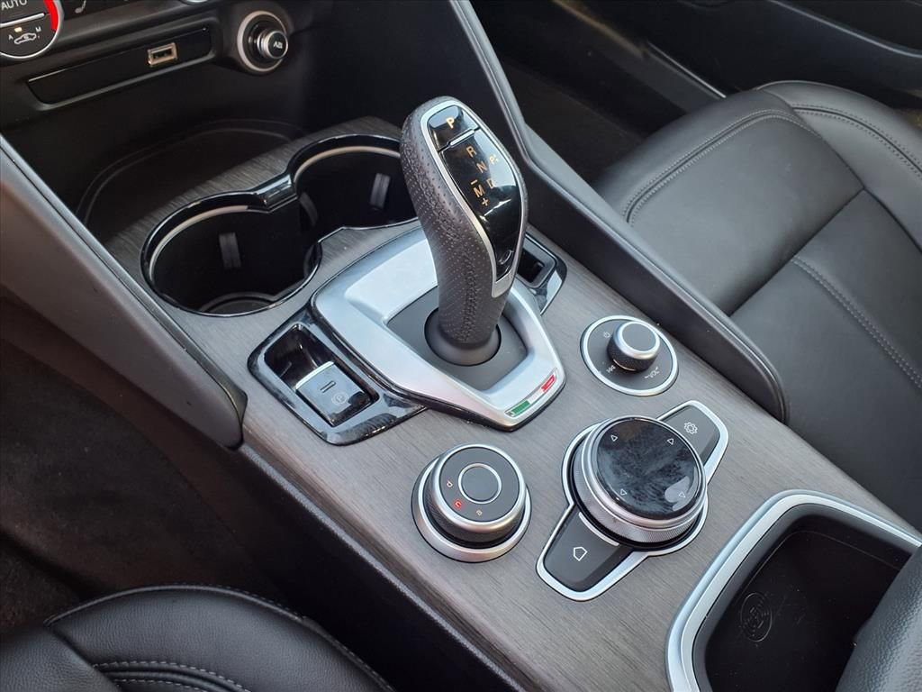 Used 2023 Alfa Romeo Giulia Ti image 25