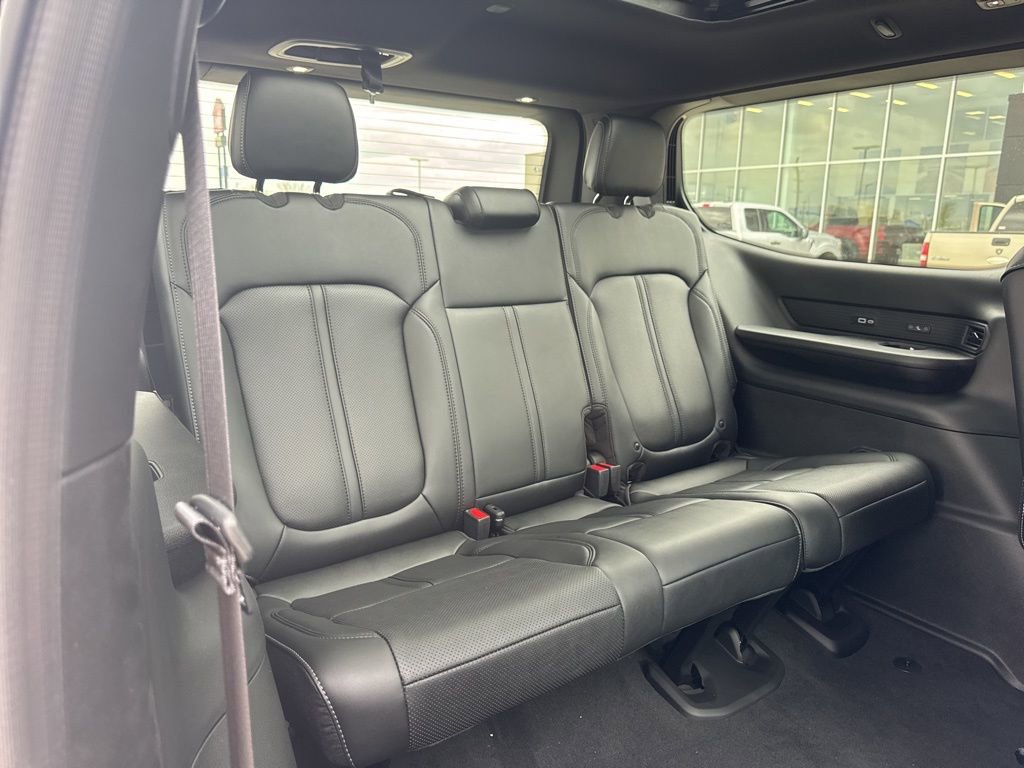 New 2026 Jeep Grand Wagoneer Limited AWD/4WD image 34