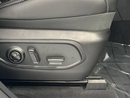 New 2026 Jeep Grand Cherokee Limited AWD/4WD image 24