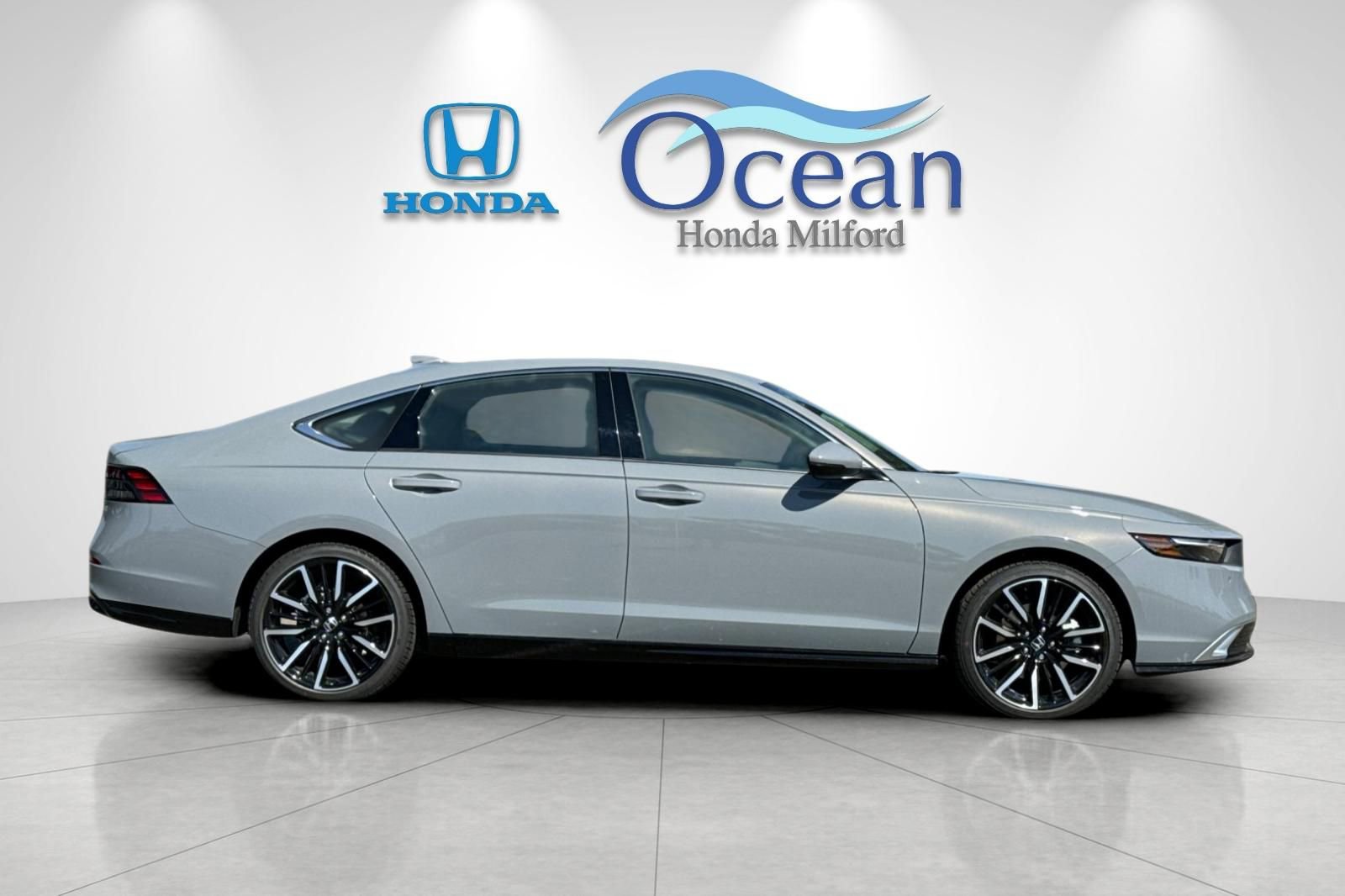 New 2025 Honda Accord Touring image 6