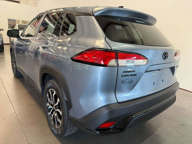 Used 2025 Toyota Corolla Cross AWD Hybrid image 7