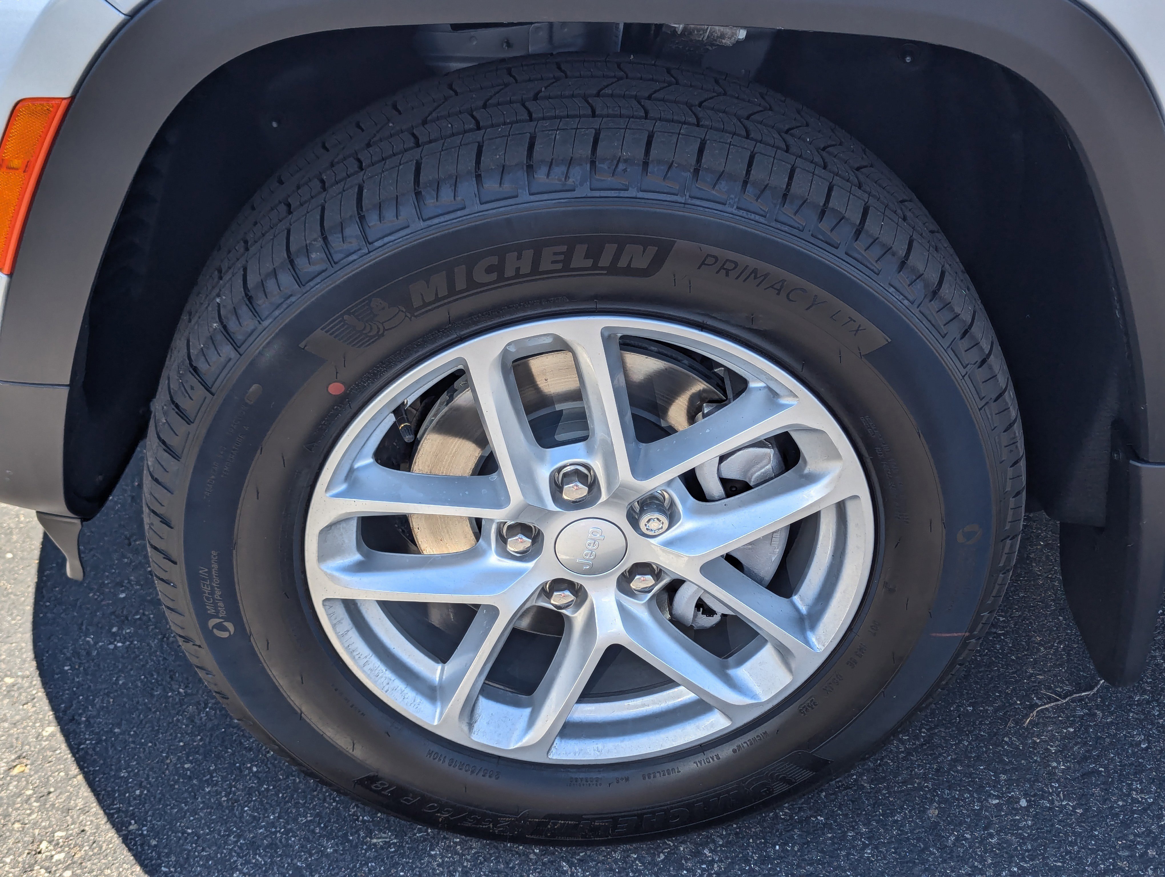 New 2025 Jeep Grand Cherokee Laredo X w/ Trailer Tow Package image 7