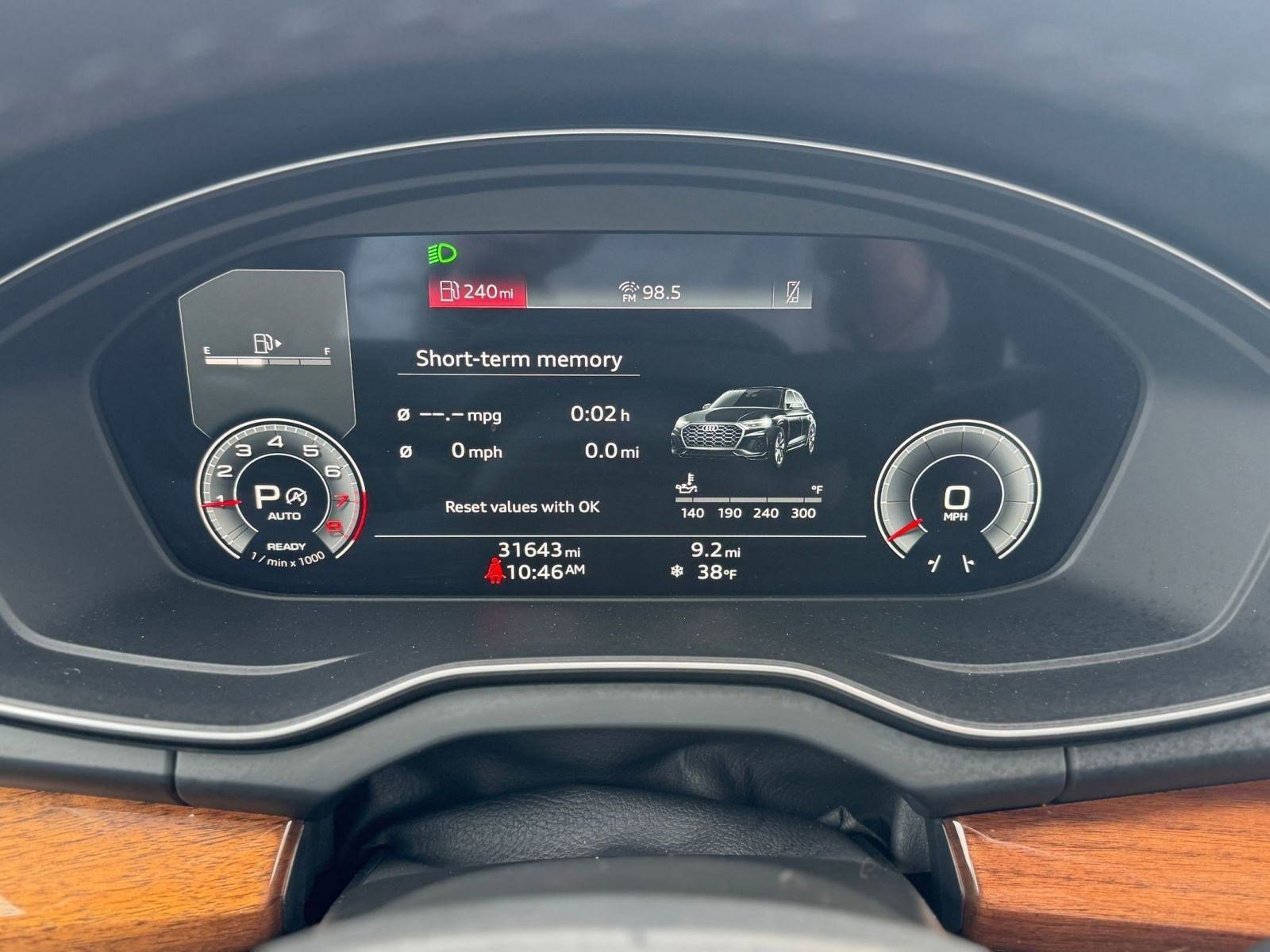 Used 2022 Audi Q5 2.0T Premium Plus w/ Premium Plus Package image 21