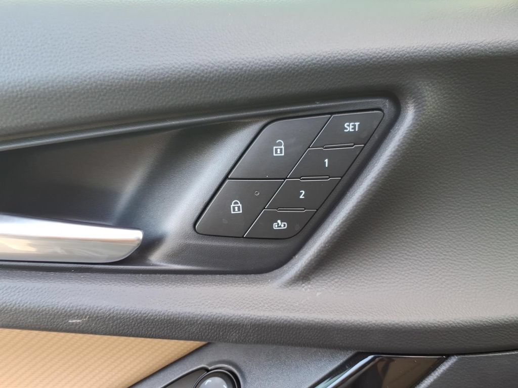 New 2026 Chevrolet Equinox ACTIV w/ Convenience Package III FWD image 17