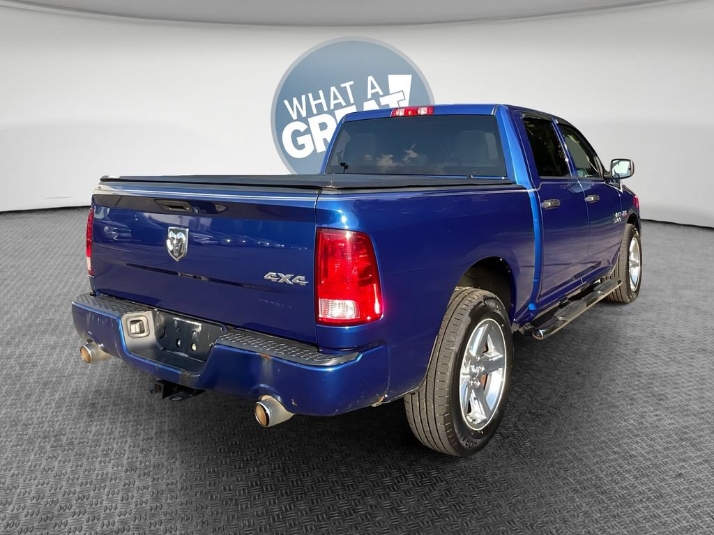 Used 2017 RAM 1500 Express AWD/4WD image 3