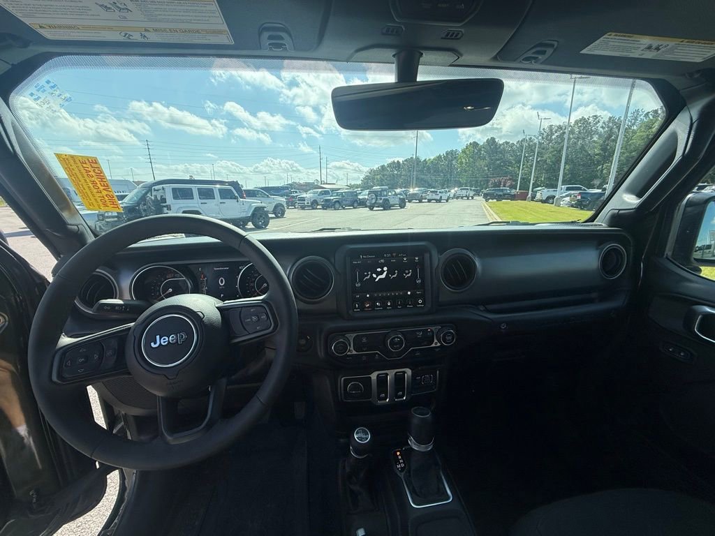 Used 2023 Jeep Wrangler Sport S AWD/4WD image 12