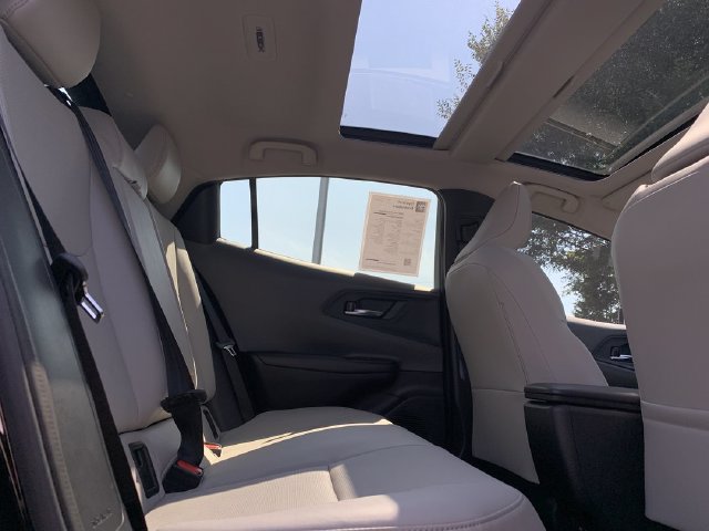 Used 2023 Toyota Prius Limited FWD image 34