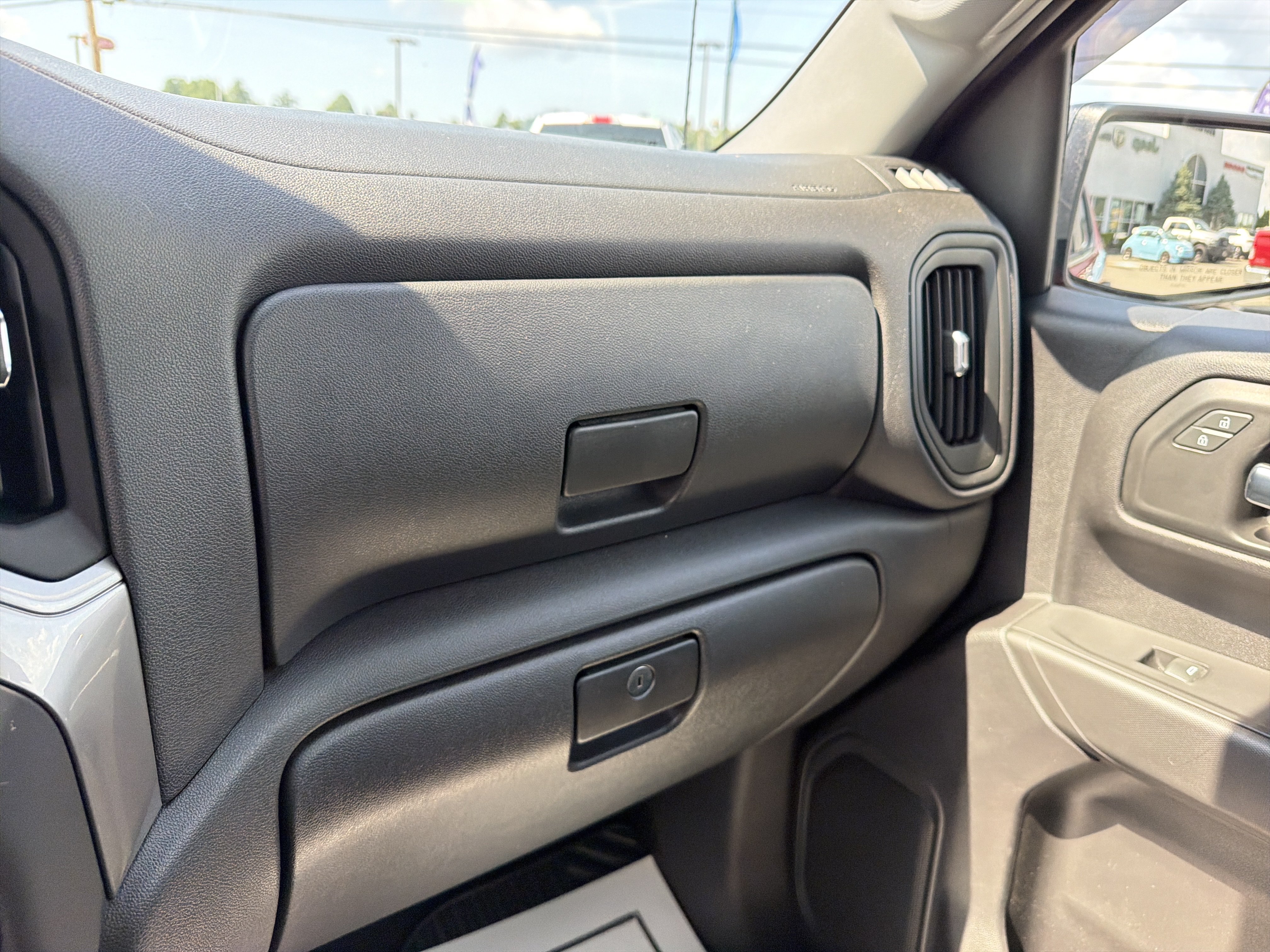Used 2023 Chevrolet Silverado 1500 Custom AWD/4WD image 23