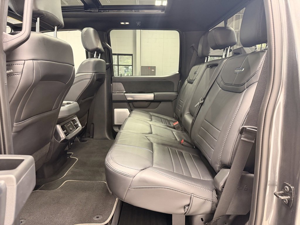 Used 2025 Ford F450 Platinum w/ FX4 Off-Road Package image 19