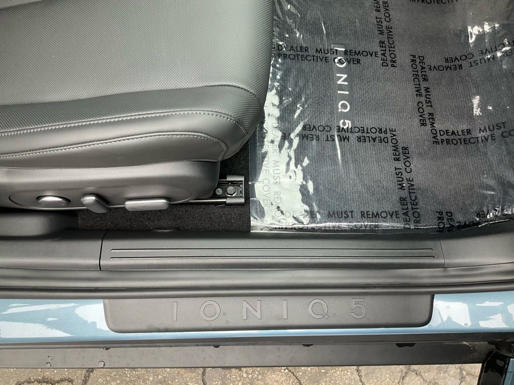Used 2025 Hyundai Ioniq 5 SEL image 65