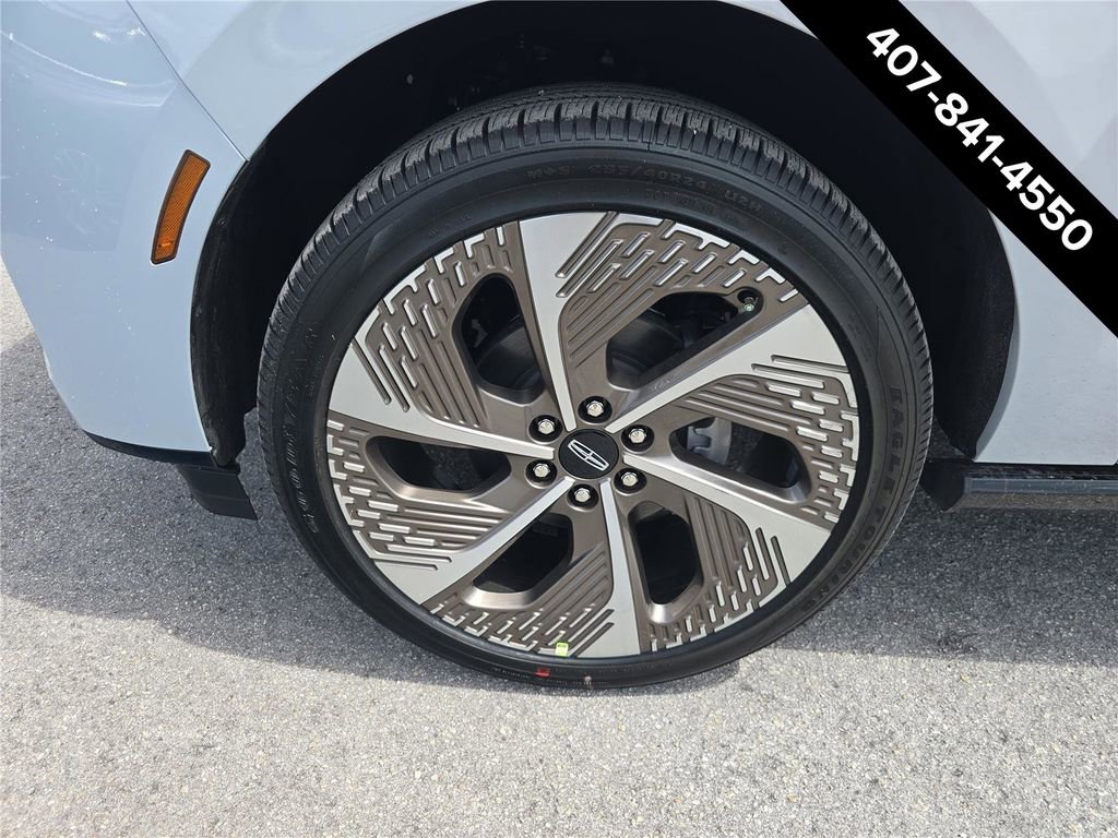 New 2026 Lincoln Navigator L Black Label image 8